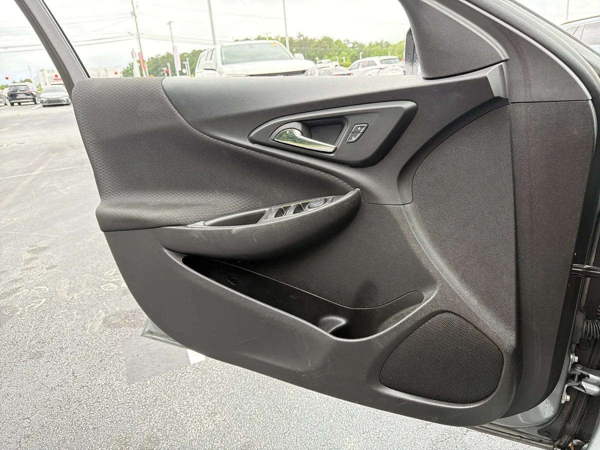 2024 Chevrolet Malibu 1LT thumbnail 15