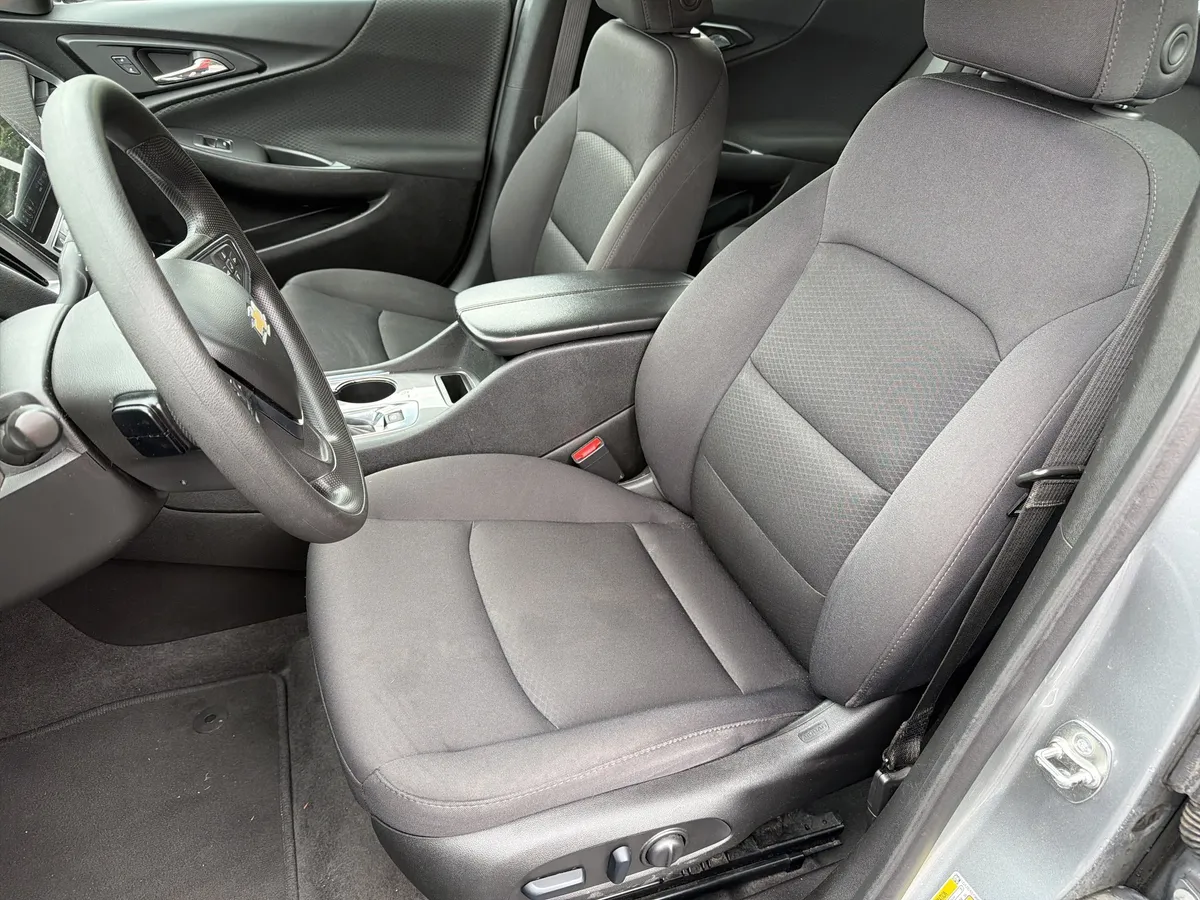 2024 Chevrolet Malibu 1LT thumbnail 16