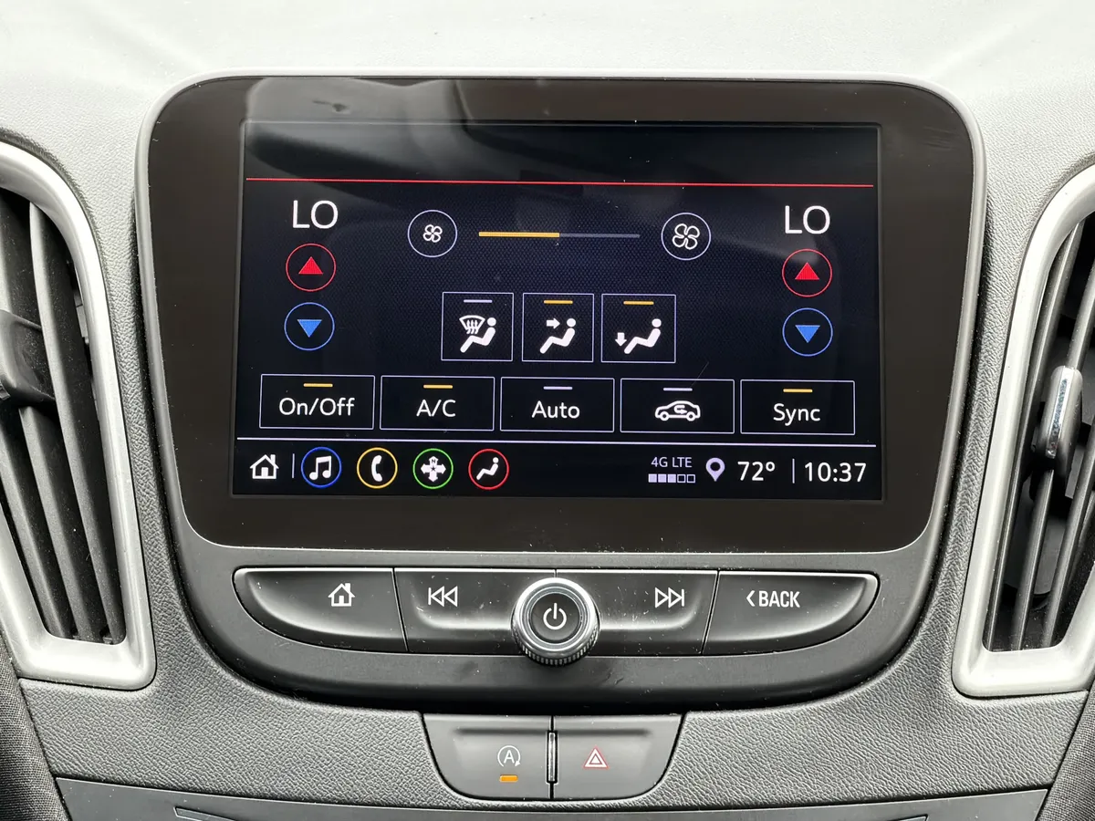 2024 Chevrolet Malibu 1LT thumbnail 4