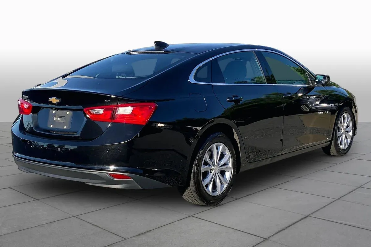 2024 Chevrolet Malibu LT thumbnail 13