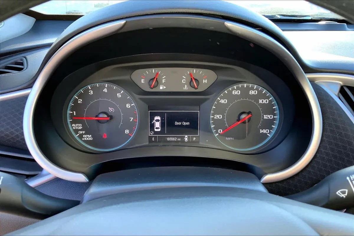 2024 Chevrolet Malibu LT thumbnail 25