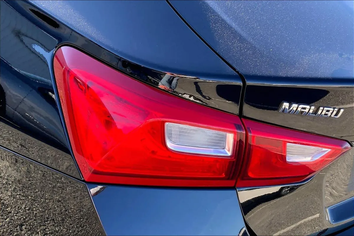 2024 Chevrolet Malibu LT thumbnail 27