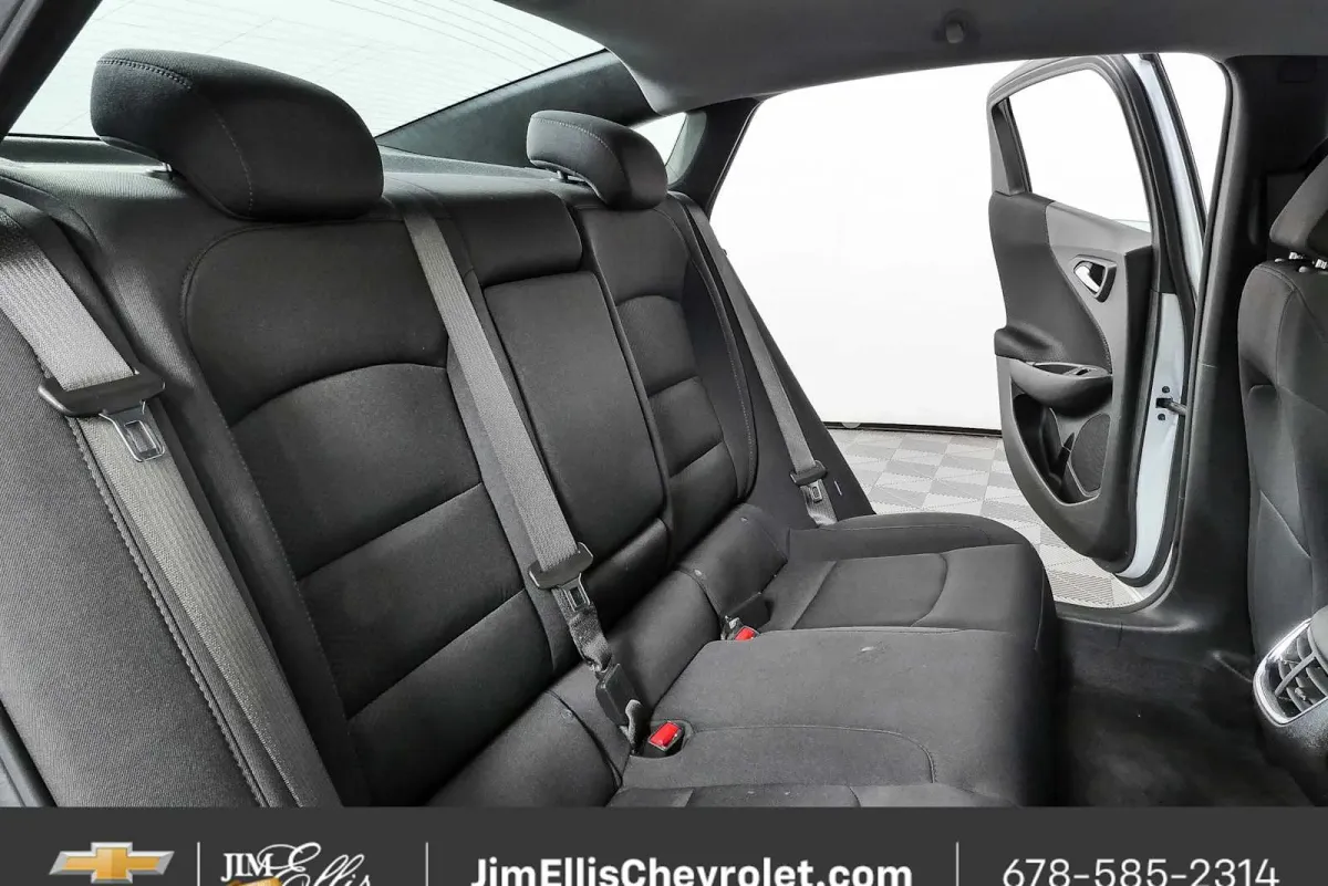 2024 Chevrolet Malibu LT thumbnail 19