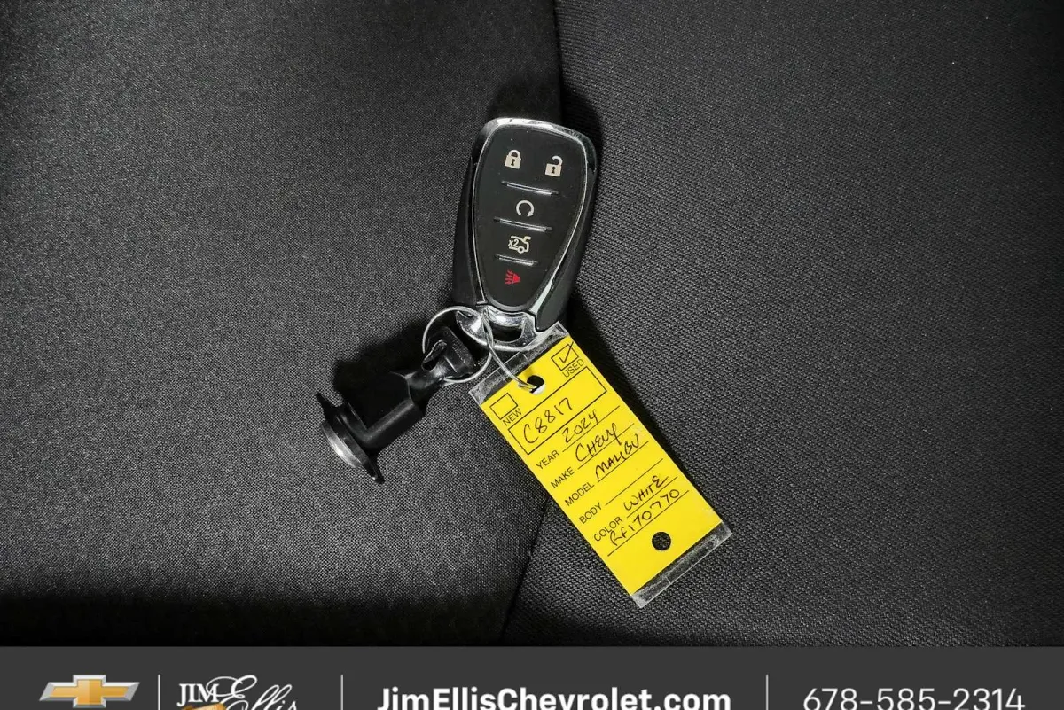 2024 Chevrolet Malibu LT thumbnail 23