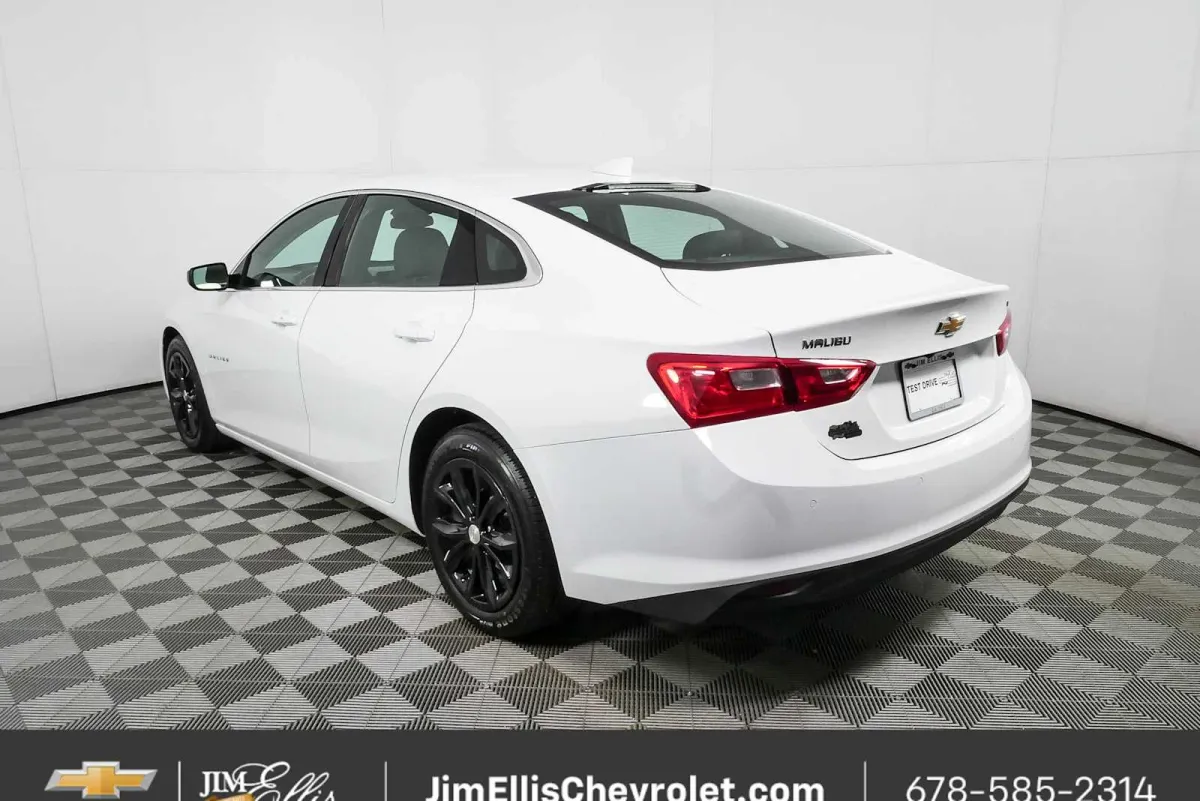 2024 Chevrolet Malibu LT thumbnail 26