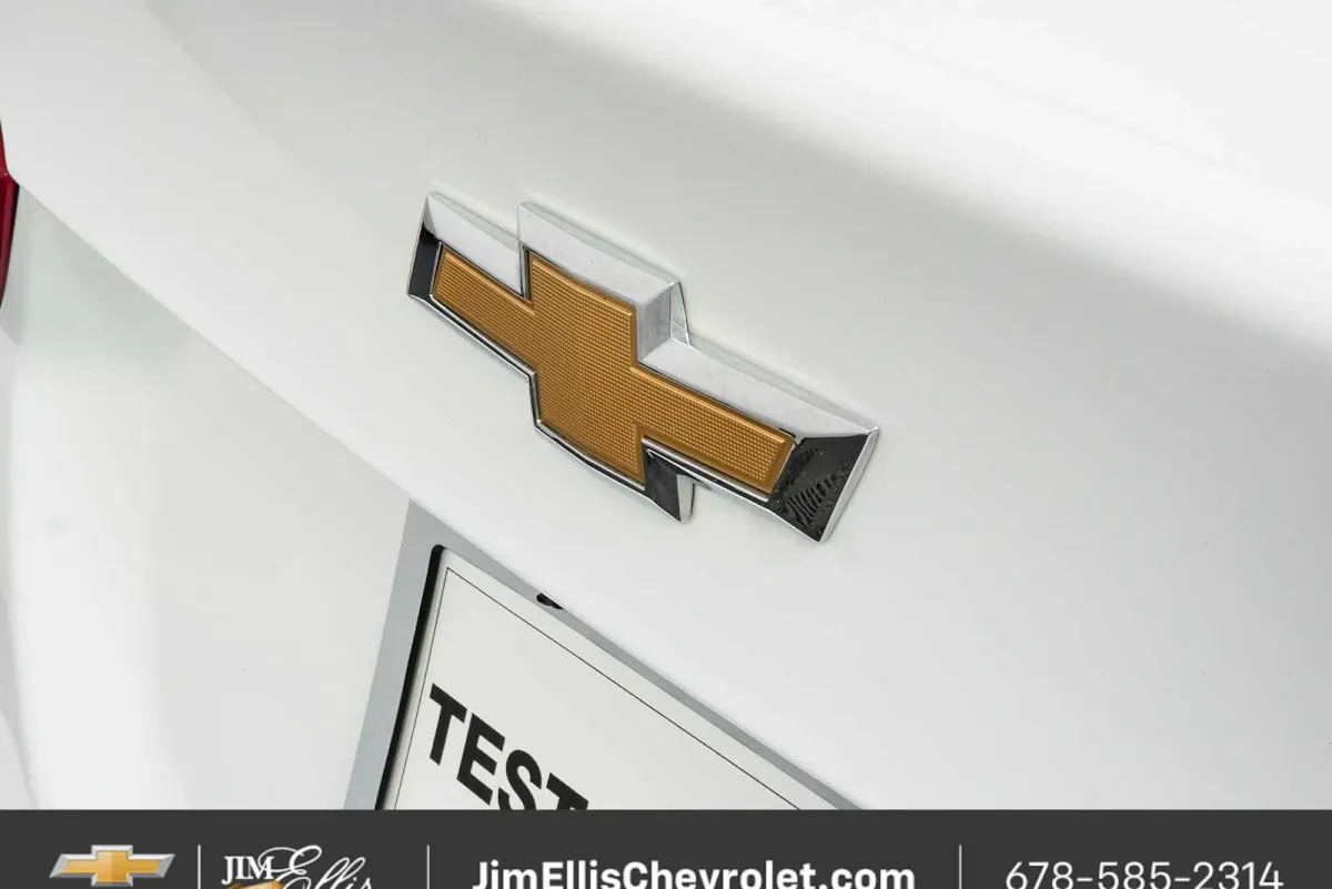 2024 Chevrolet Malibu LT thumbnail 33