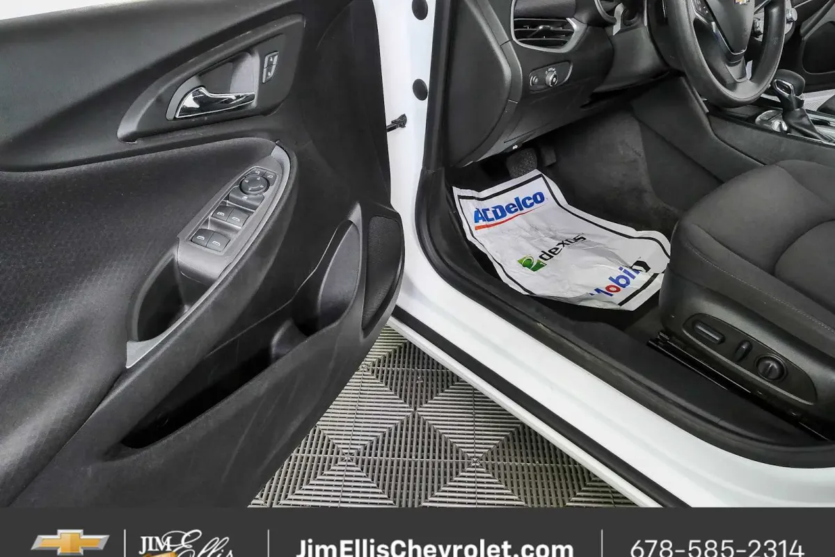2024 Chevrolet Malibu LT thumbnail 7