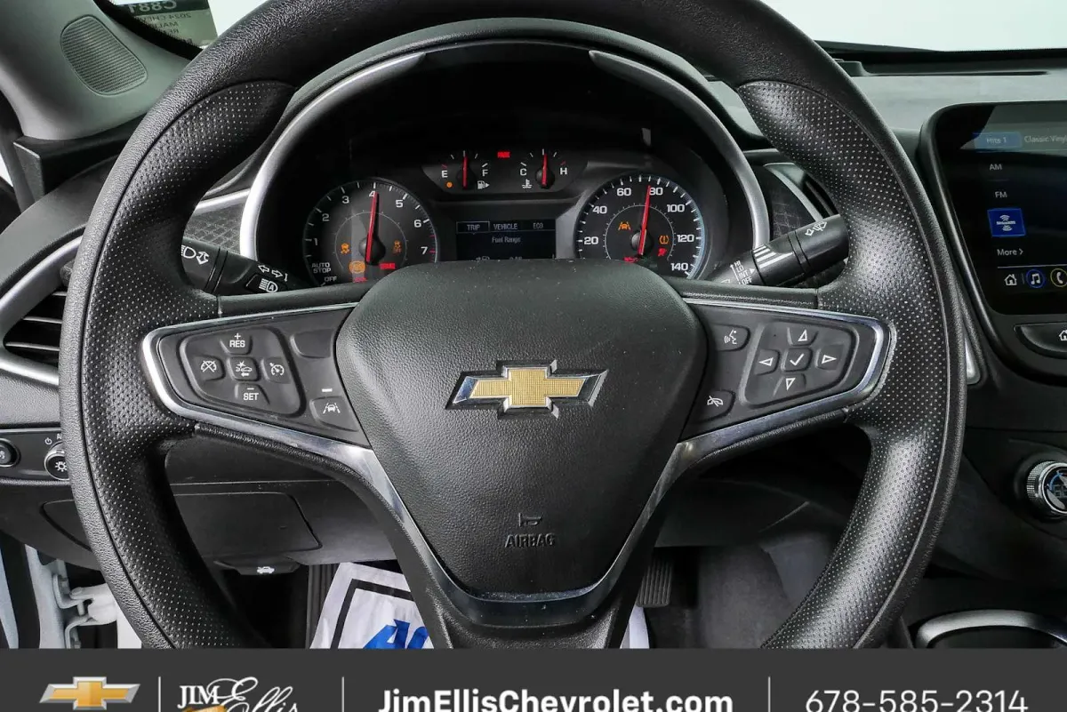 2024 Chevrolet Malibu LT thumbnail 8