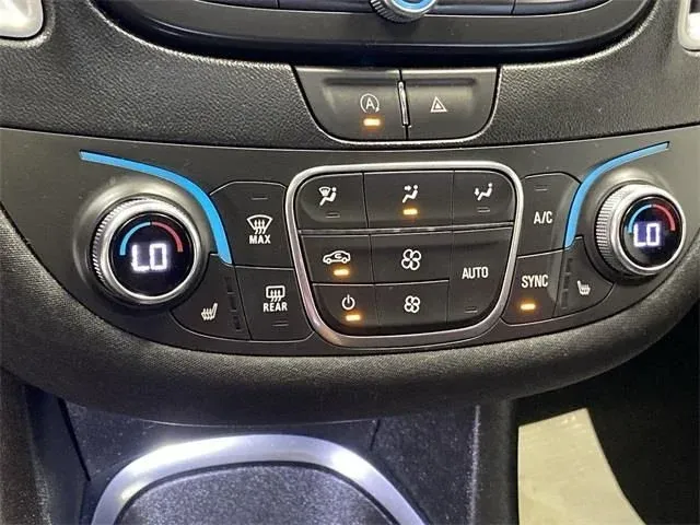 2024 Chevrolet Malibu LT thumbnail 27