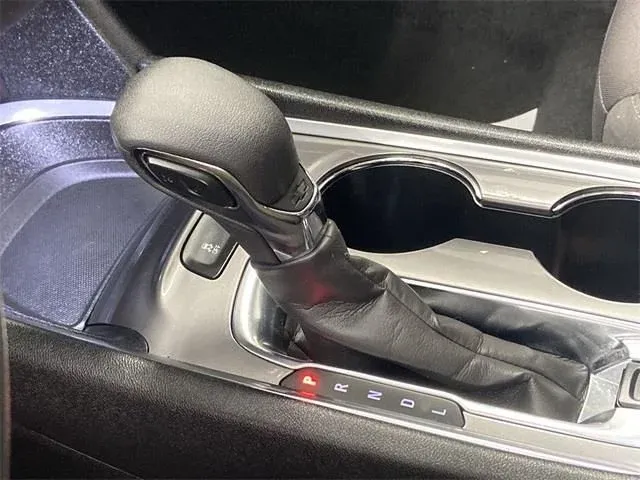 2024 Chevrolet Malibu LT thumbnail 28