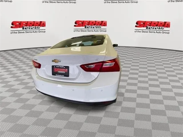 2024 Chevrolet Malibu LT thumbnail 8