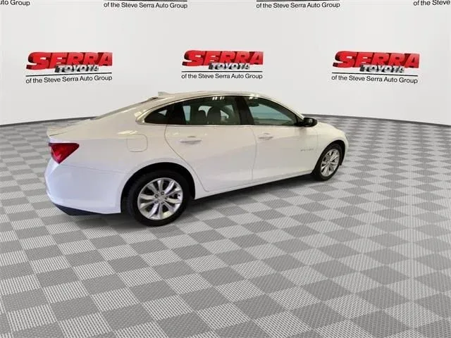 2024 Chevrolet Malibu LT thumbnail 9