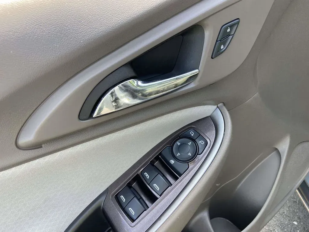 2024 Chevrolet Malibu LT thumbnail 19