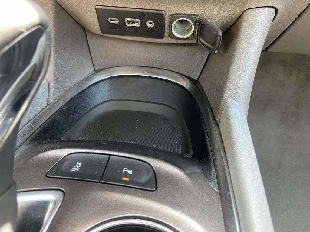 2024 Chevrolet Malibu LT thumbnail 23