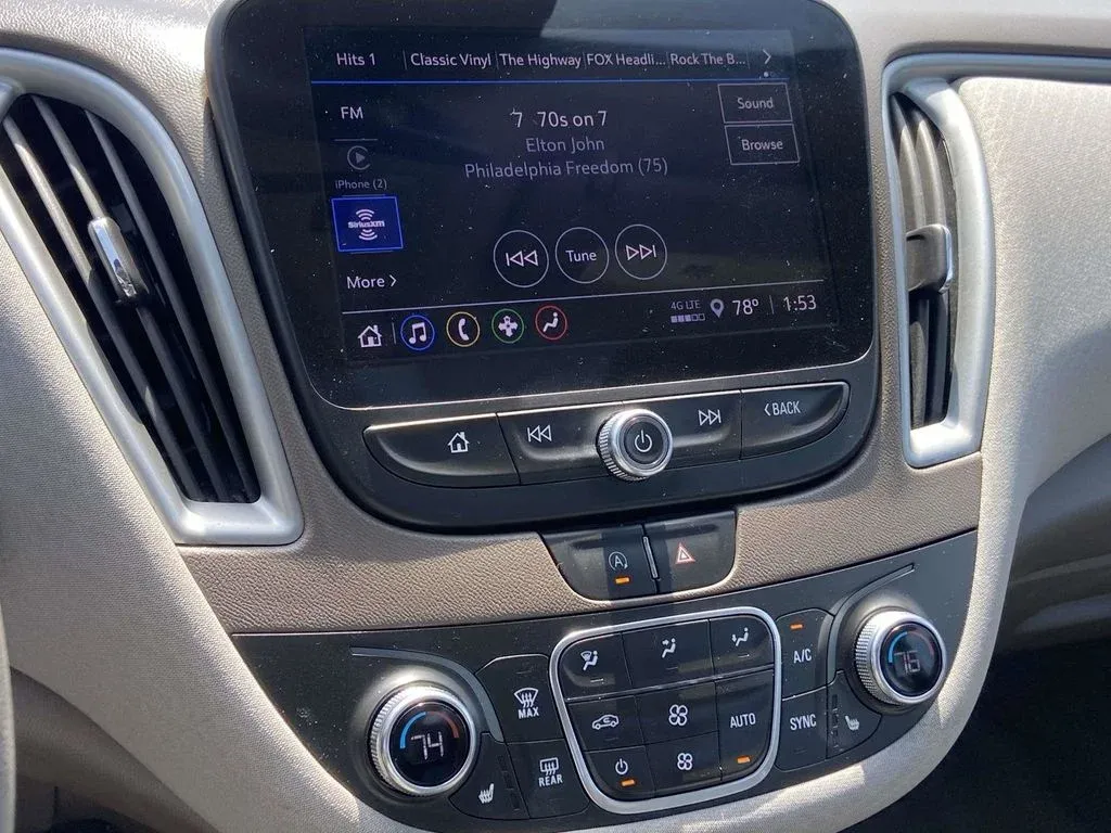 2024 Chevrolet Malibu LT thumbnail 25