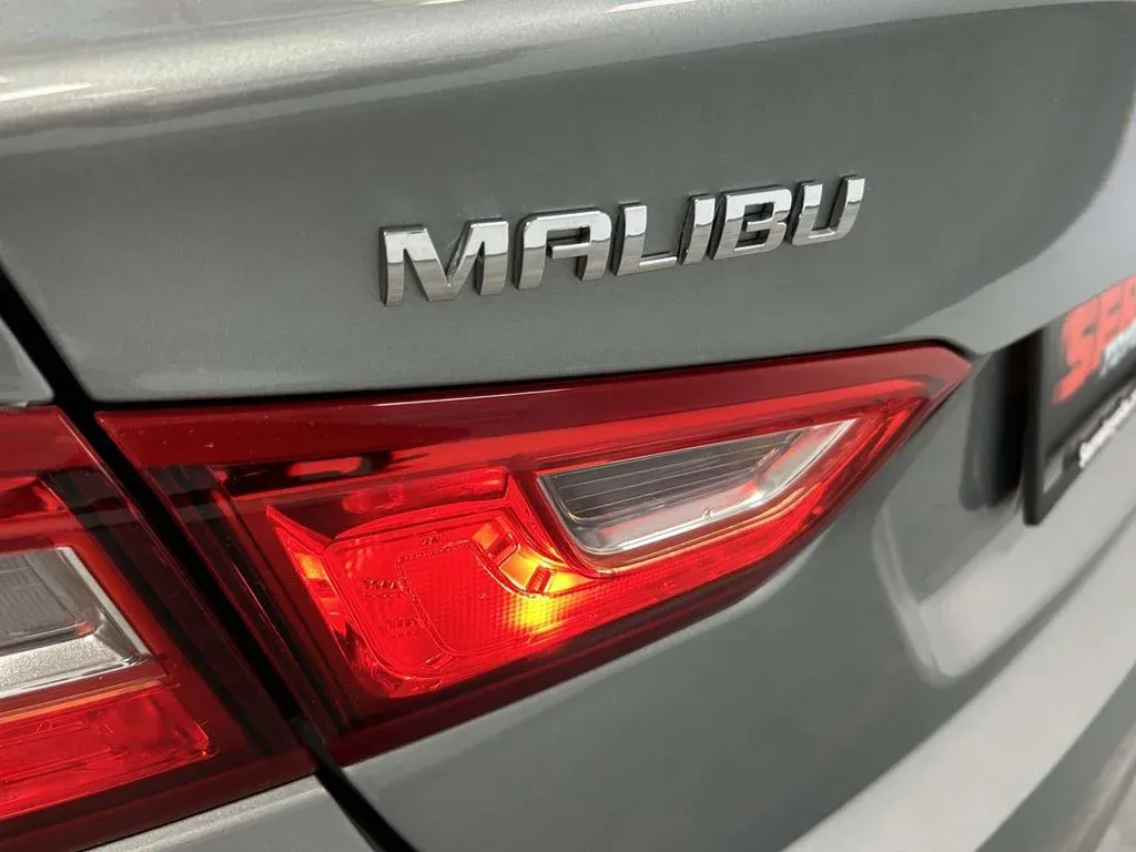 2024 Chevrolet Malibu LT thumbnail 10