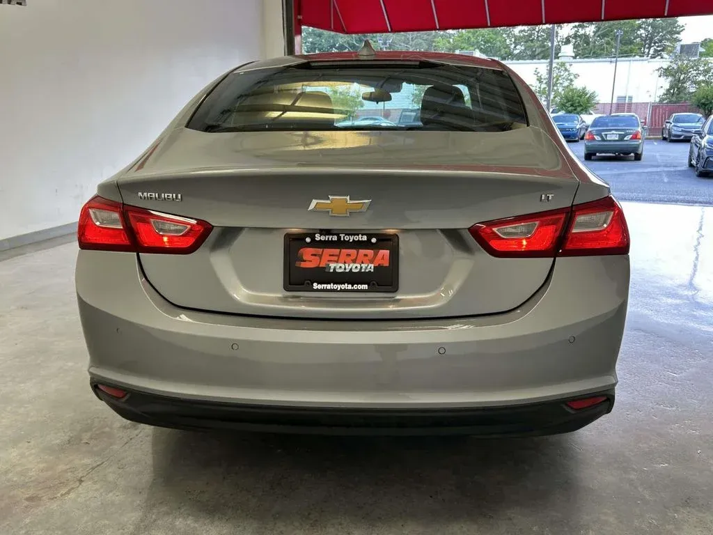 2024 Chevrolet Malibu LT thumbnail 4
