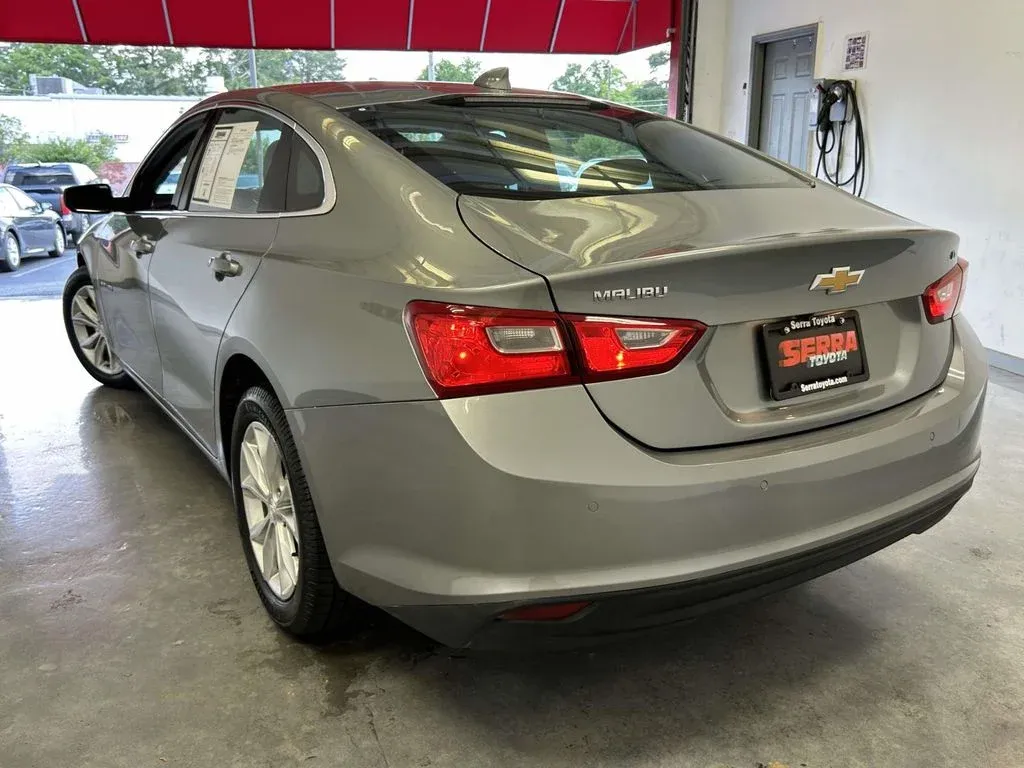 2024 Chevrolet Malibu LT thumbnail 5