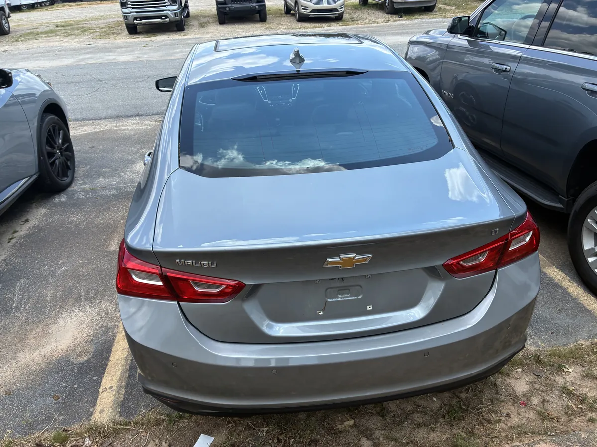 2024 Chevrolet Malibu LT thumbnail 6