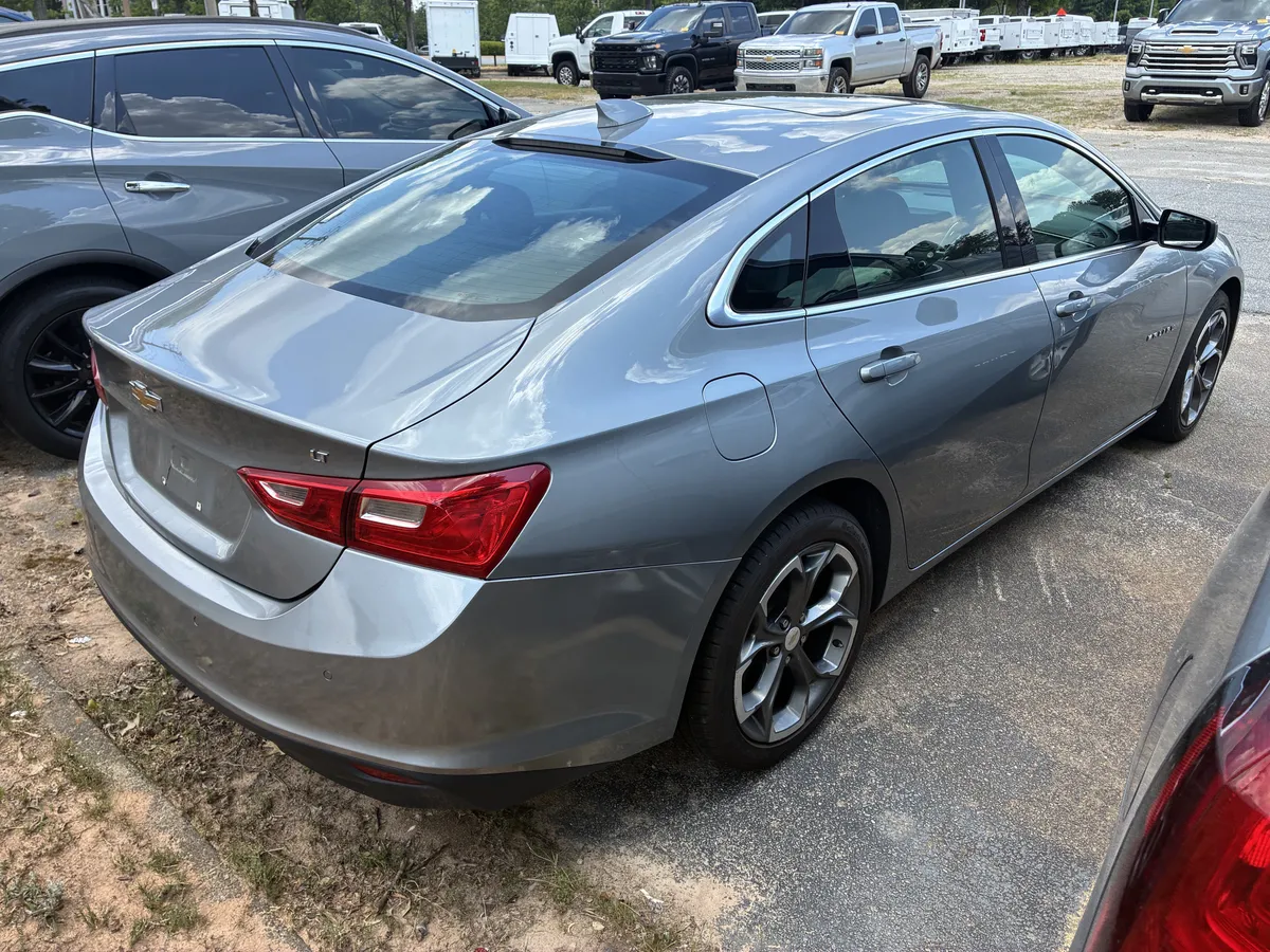 2024 Chevrolet Malibu LT thumbnail 7