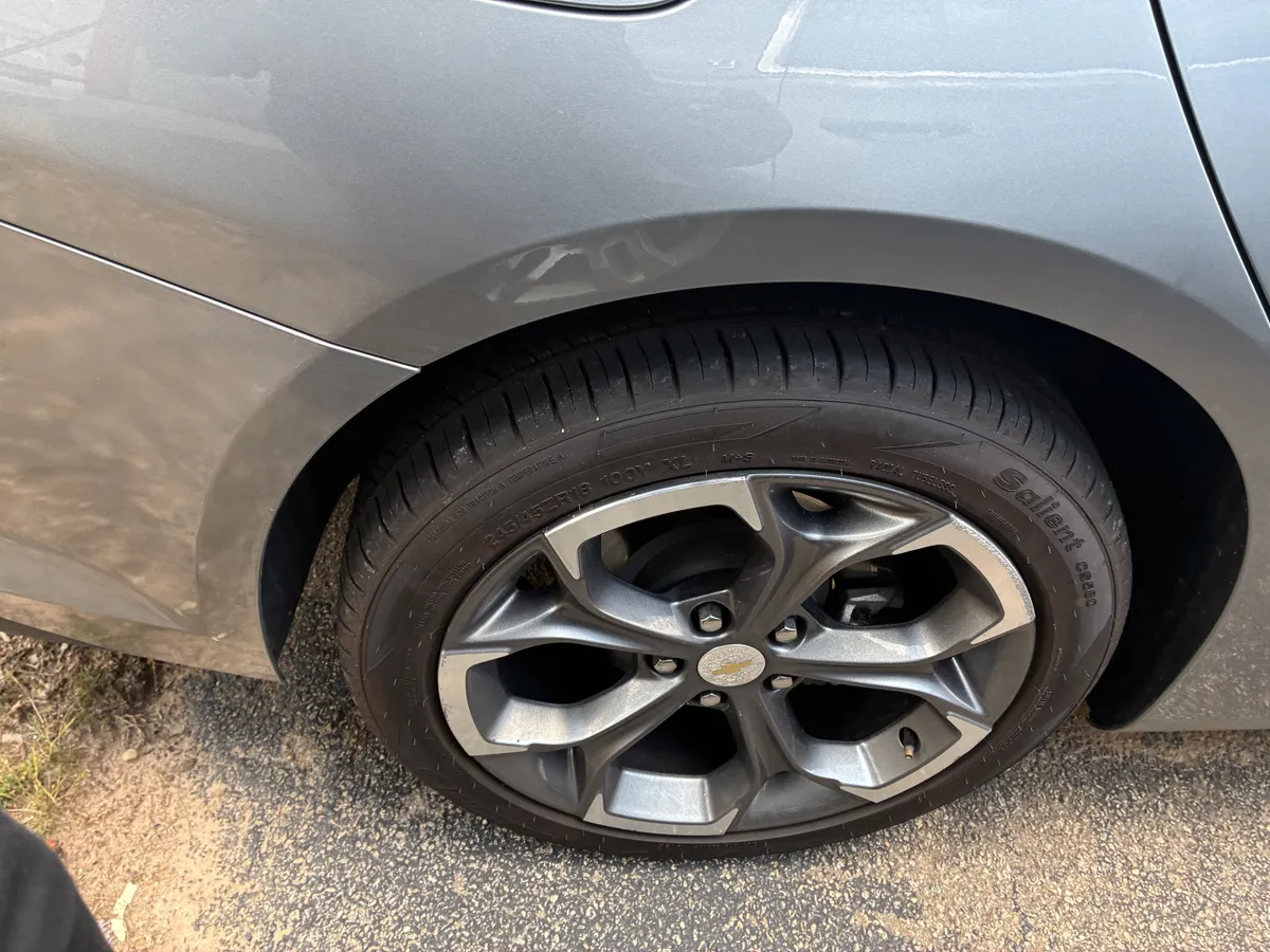 2024 Chevrolet Malibu LT thumbnail 8