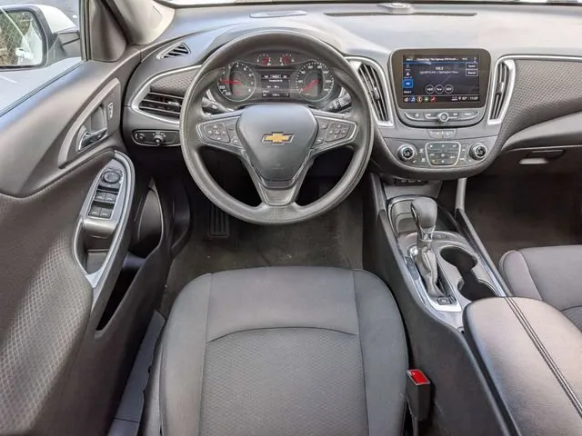 2024 Chevrolet Malibu LT thumbnail 14