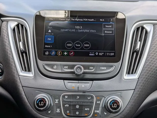 2024 Chevrolet Malibu LT thumbnail 16