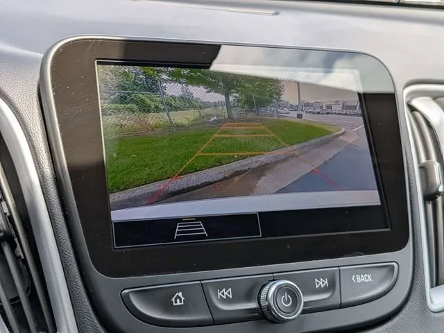 2024 Chevrolet Malibu LT thumbnail 19