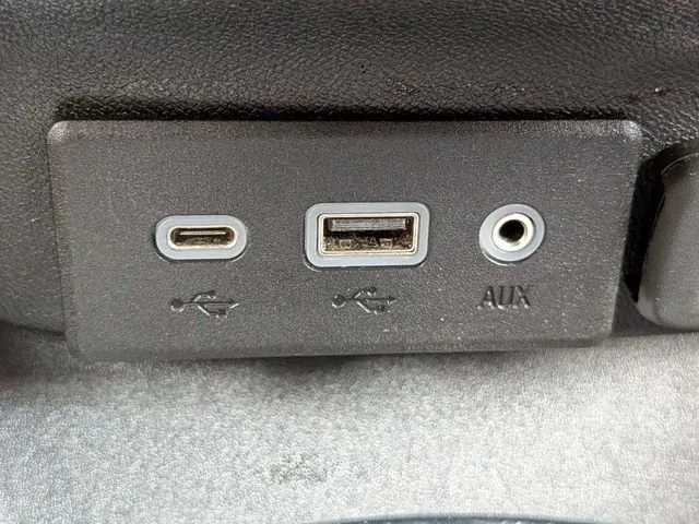 2024 Chevrolet Malibu LT thumbnail 21