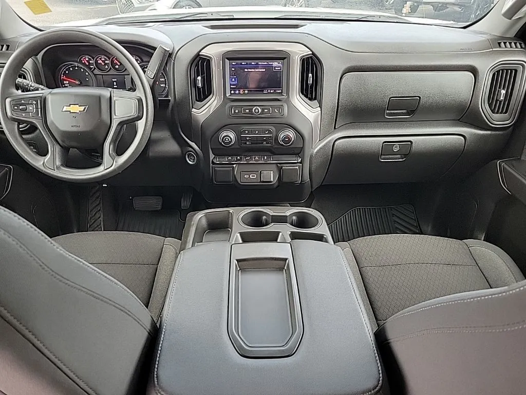 2024 Chevrolet Silverado 1500 Custom thumbnail 15