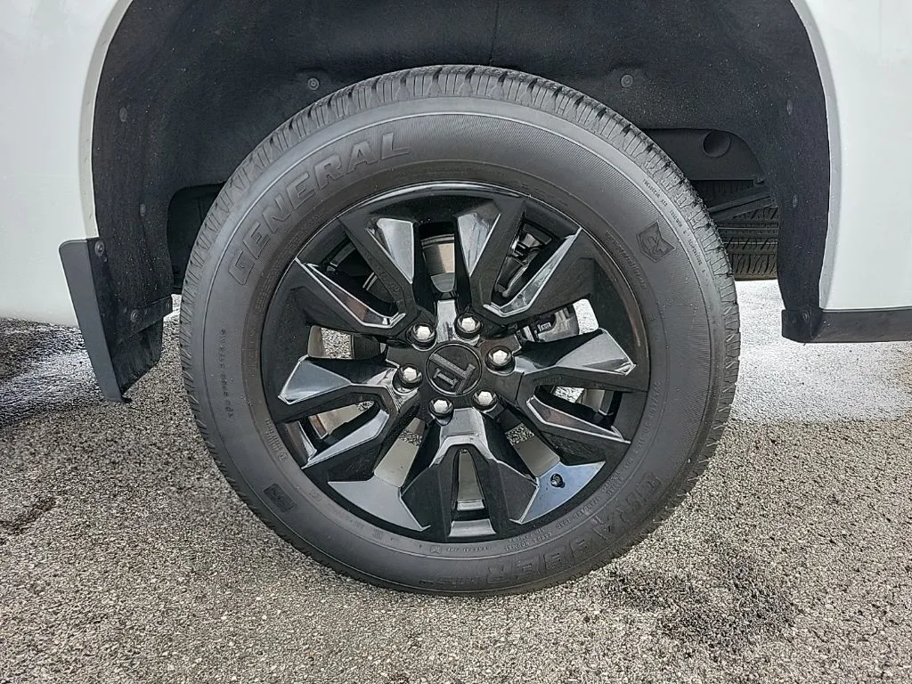 2024 Chevrolet Silverado 1500 Custom thumbnail 8