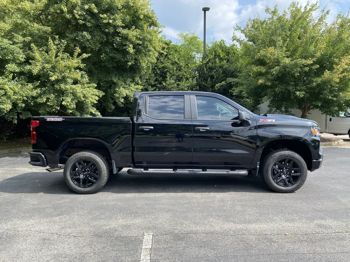 2024 Chevrolet Silverado 1500 Custom Trail Boss thumbnail 9