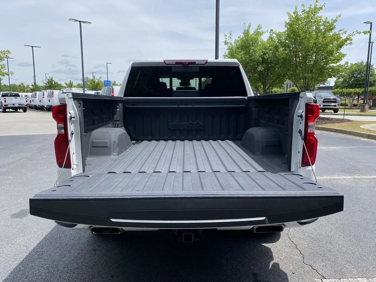 2024 Chevrolet Silverado 1500 High Country thumbnail 10