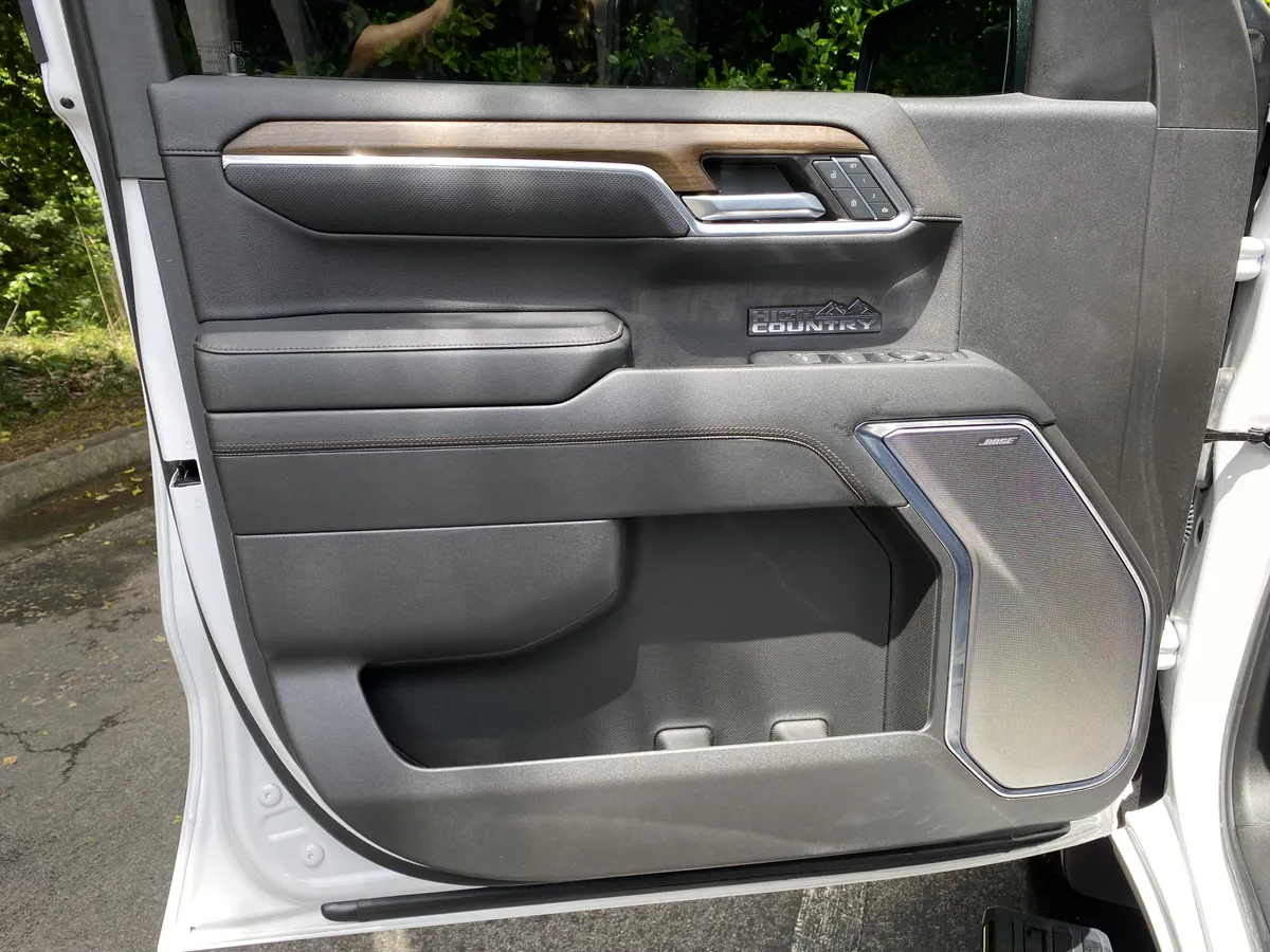 2024 Chevrolet Silverado 1500 High Country thumbnail 14