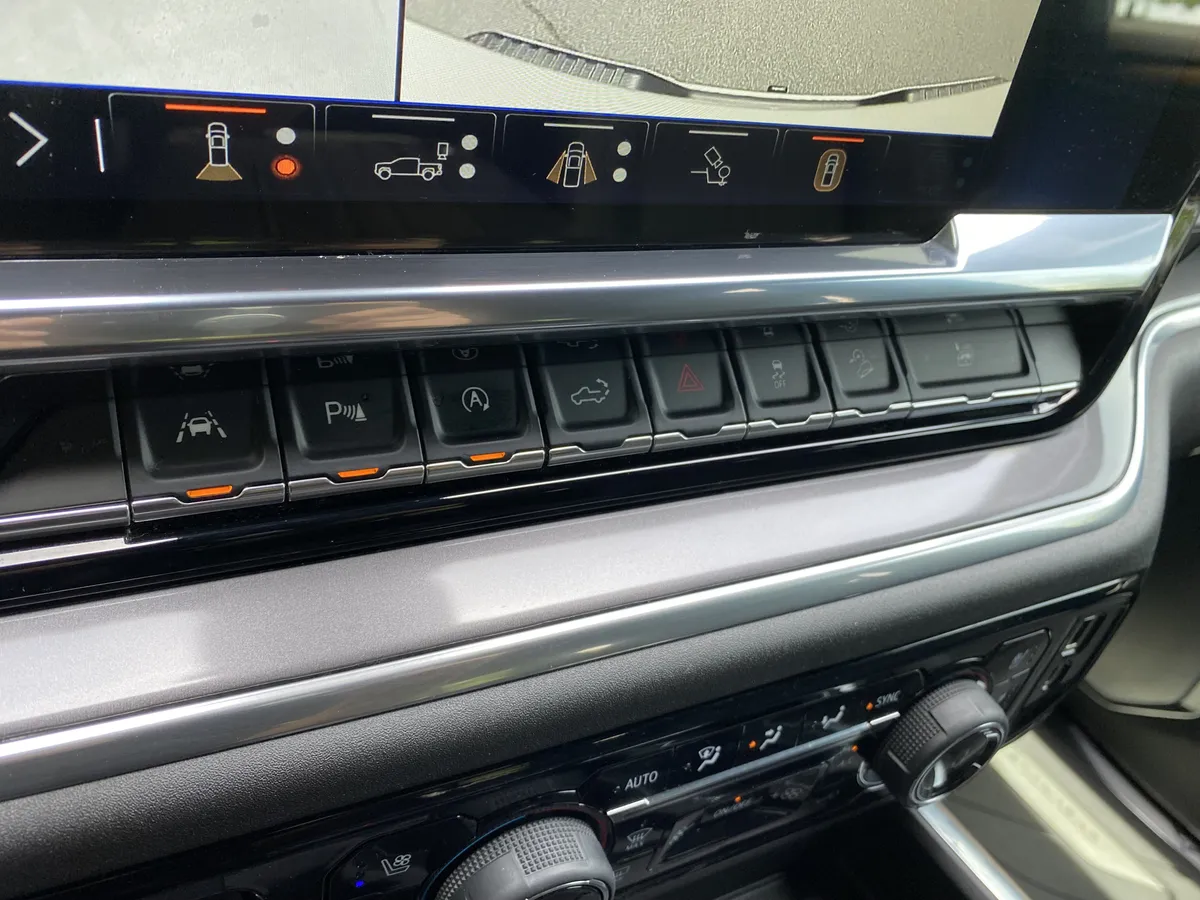 2024 Chevrolet Silverado 1500 High Country thumbnail 28