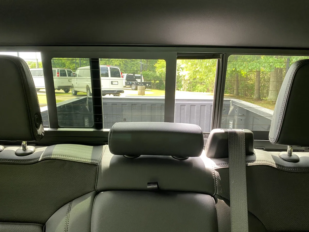 2024 Chevrolet Silverado 1500 High Country thumbnail 35