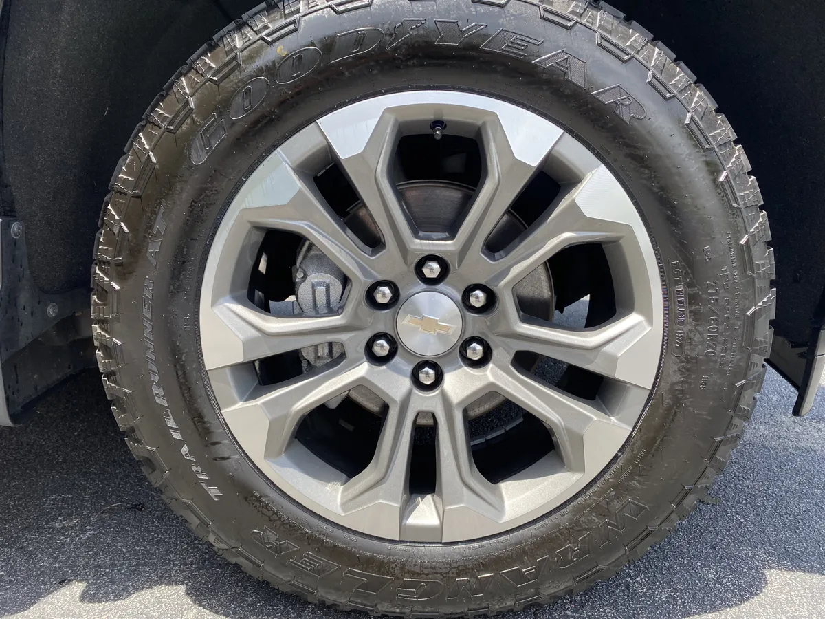 2024 Chevrolet Silverado 1500 High Country thumbnail 12