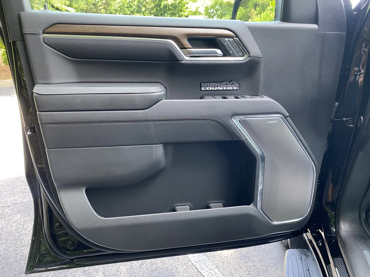 2024 Chevrolet Silverado 1500 High Country thumbnail 14