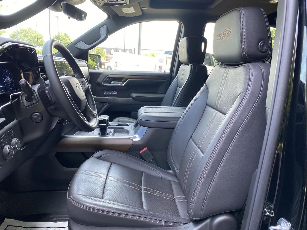 2024 Chevrolet Silverado 1500 High Country thumbnail 15