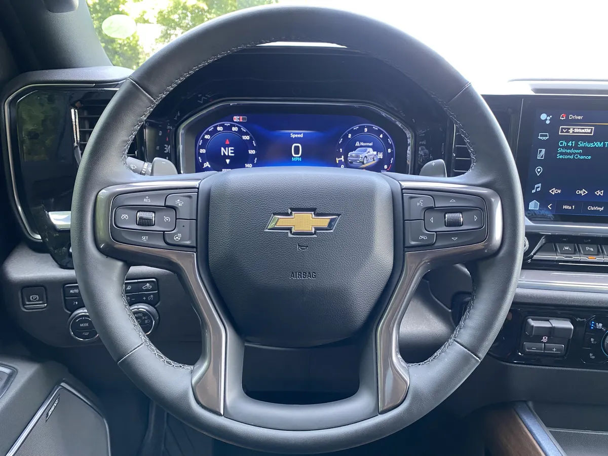 2024 Chevrolet Silverado 1500 High Country thumbnail 18