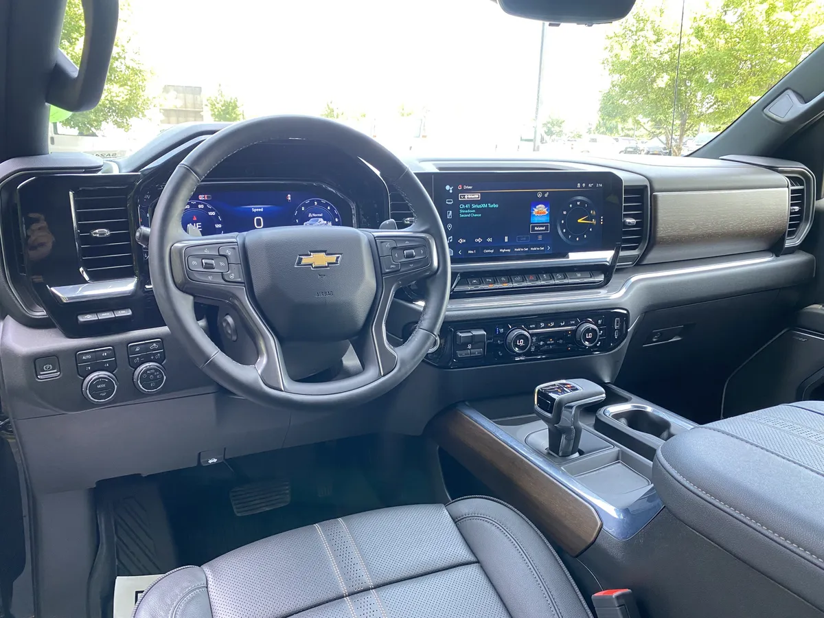 2024 Chevrolet Silverado 1500 High Country thumbnail 36