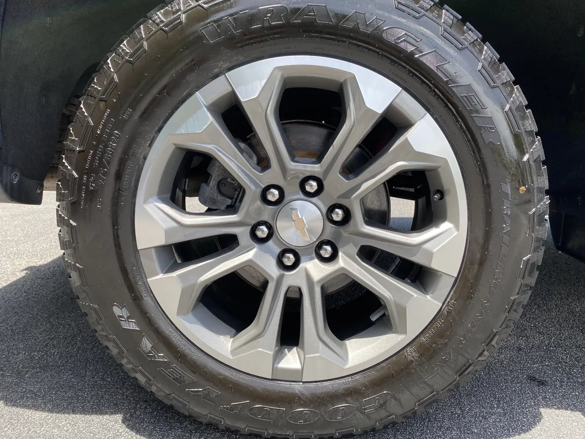 2024 Chevrolet Silverado 1500 High Country thumbnail 49