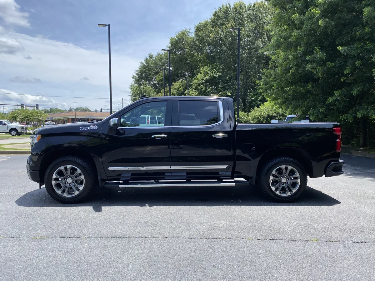 2024 Chevrolet Silverado 1500 High Country thumbnail 5