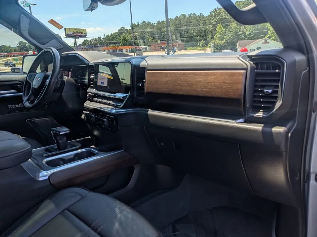 2024 Chevrolet Silverado 1500 High Country thumbnail 25