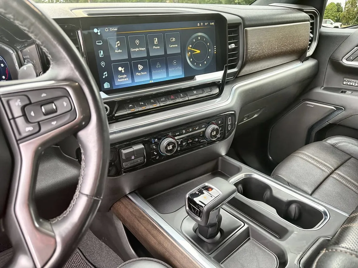 2024 Chevrolet Silverado 1500 High Country thumbnail 11