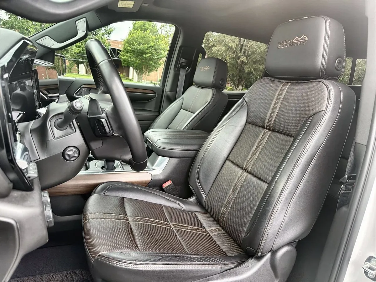2024 Chevrolet Silverado 1500 High Country thumbnail 16