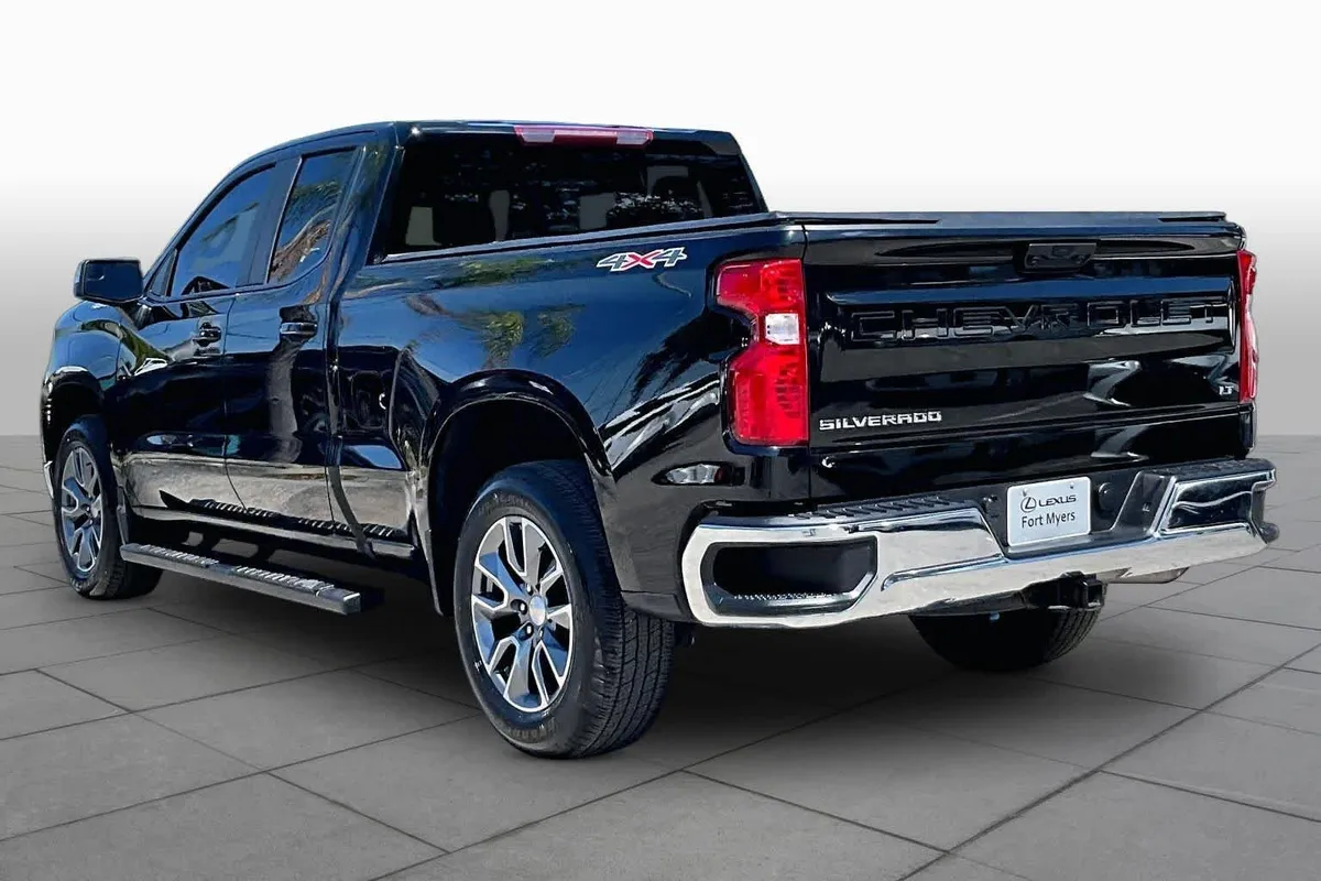 2024 Chevrolet Silverado 1500 LT thumbnail 12