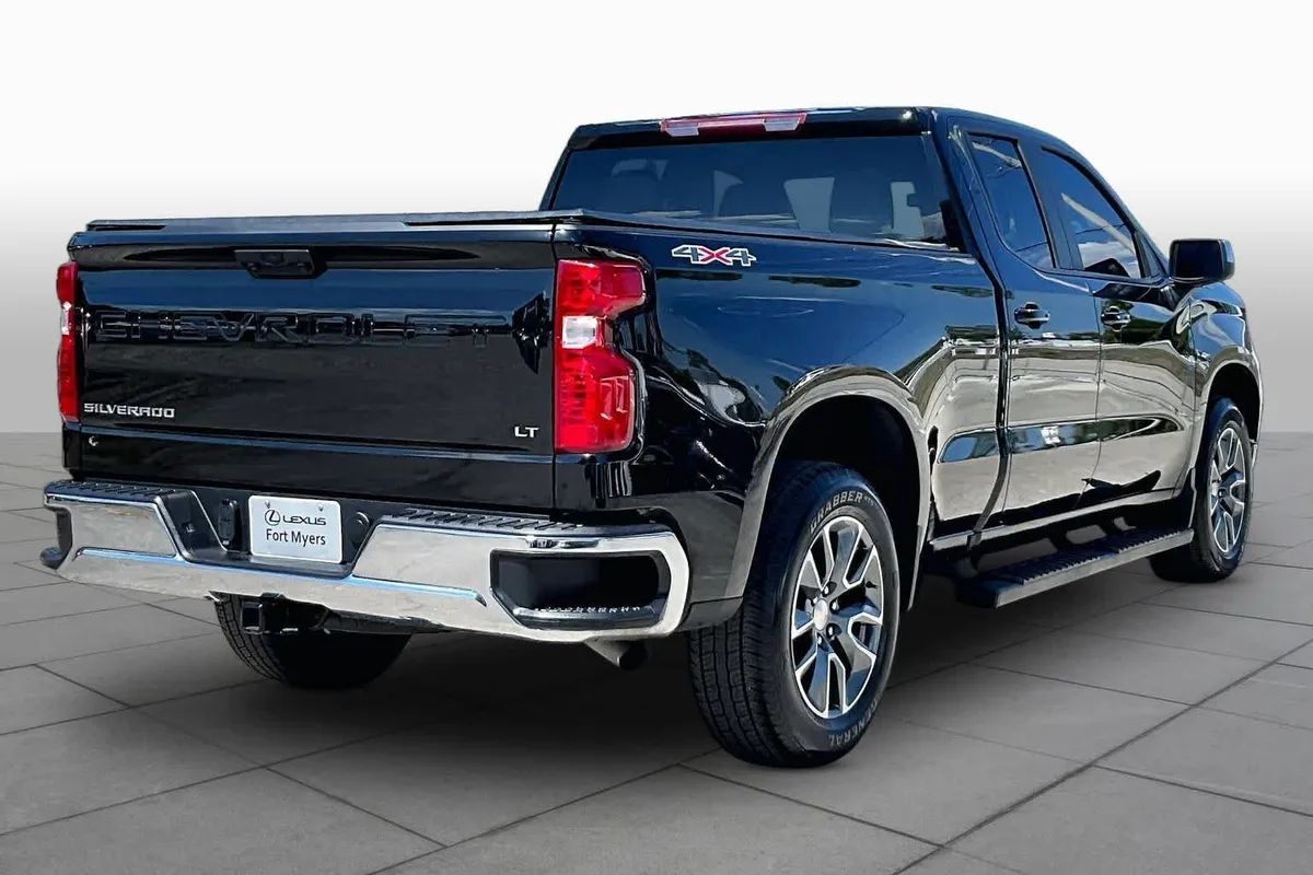 2024 Chevrolet Silverado 1500 LT thumbnail 13