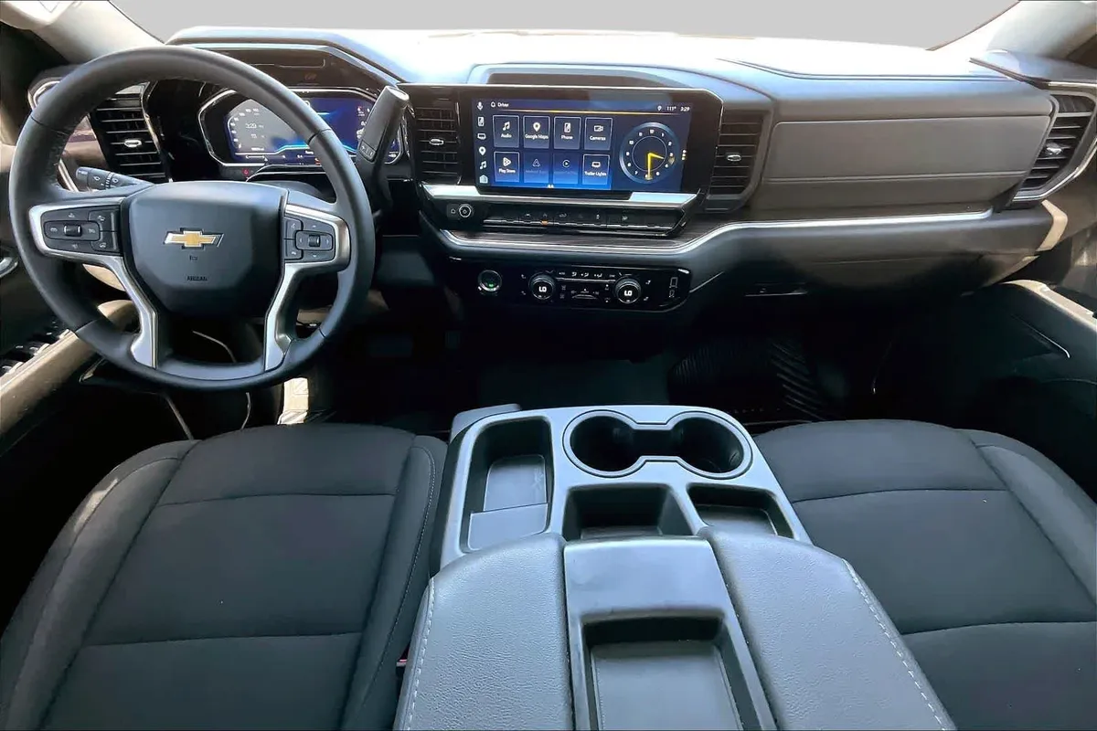 2024 Chevrolet Silverado 1500 LT thumbnail 16
