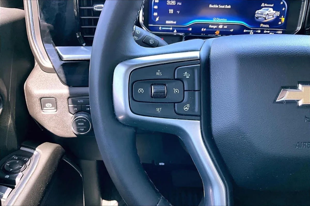 2024 Chevrolet Silverado 1500 LT thumbnail 22